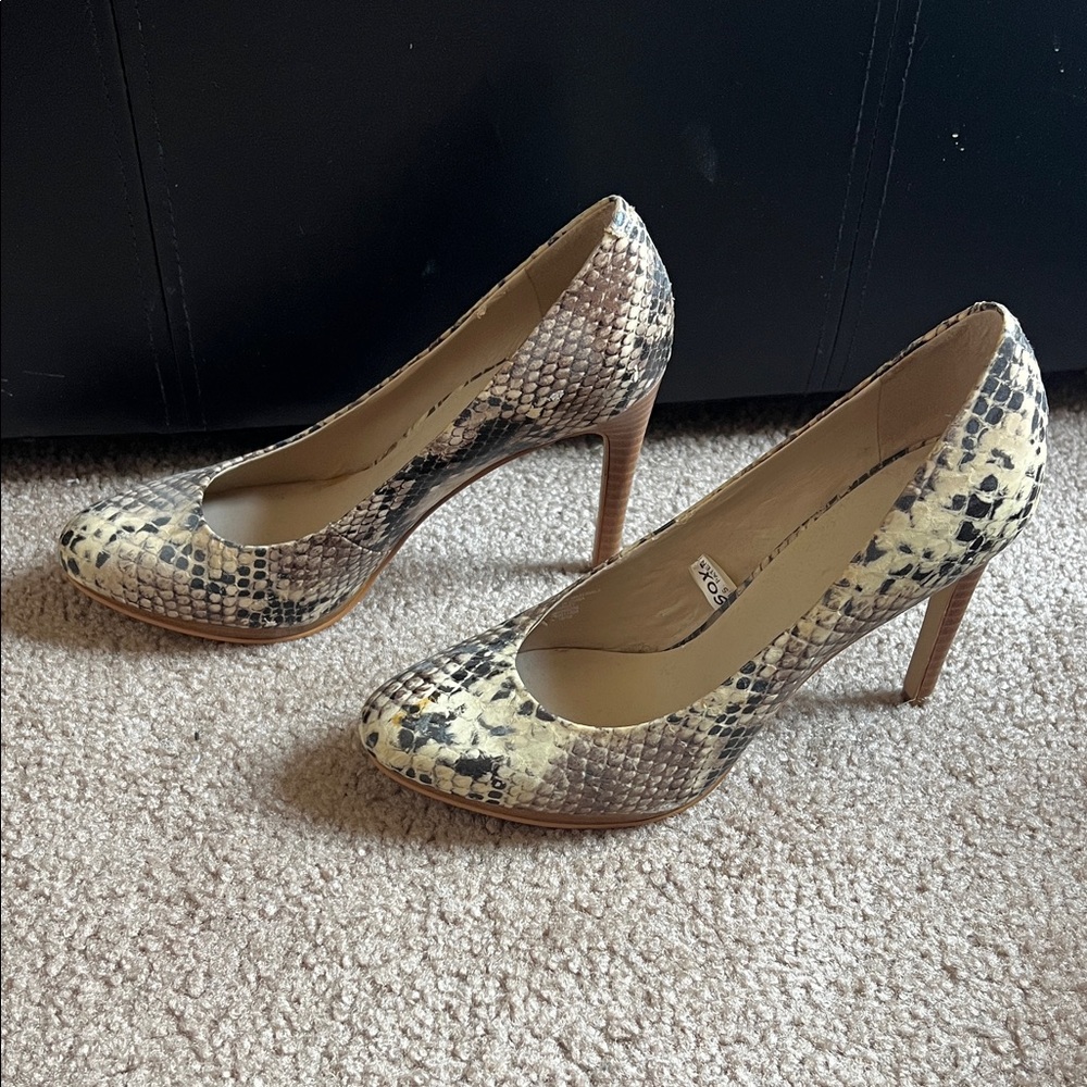 Mossimo Supply Co. Snakeskin Heels - Black and Cream